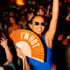Abanico «I’m Hot» · Purpurina naranja · Fisura