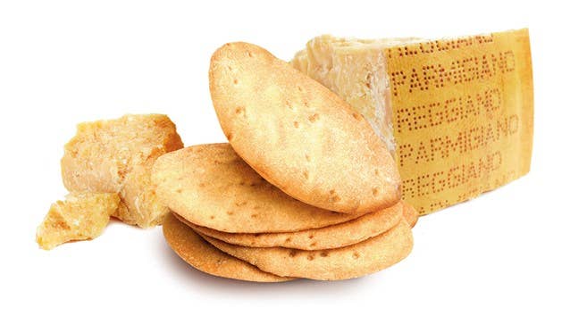 Crackers de parmesano y aceite de oliva